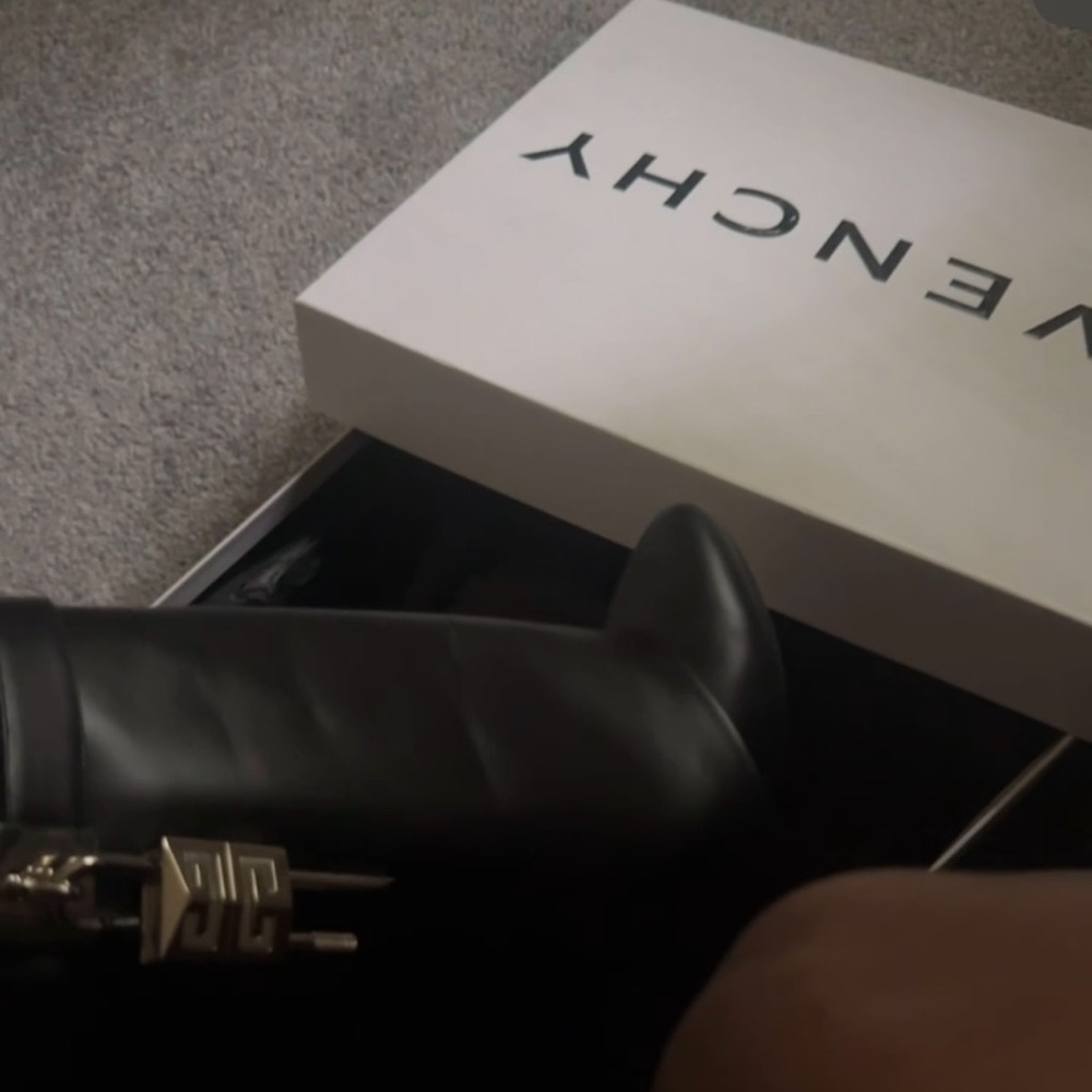 Brand new givenchy shark lock boots worn once size 9